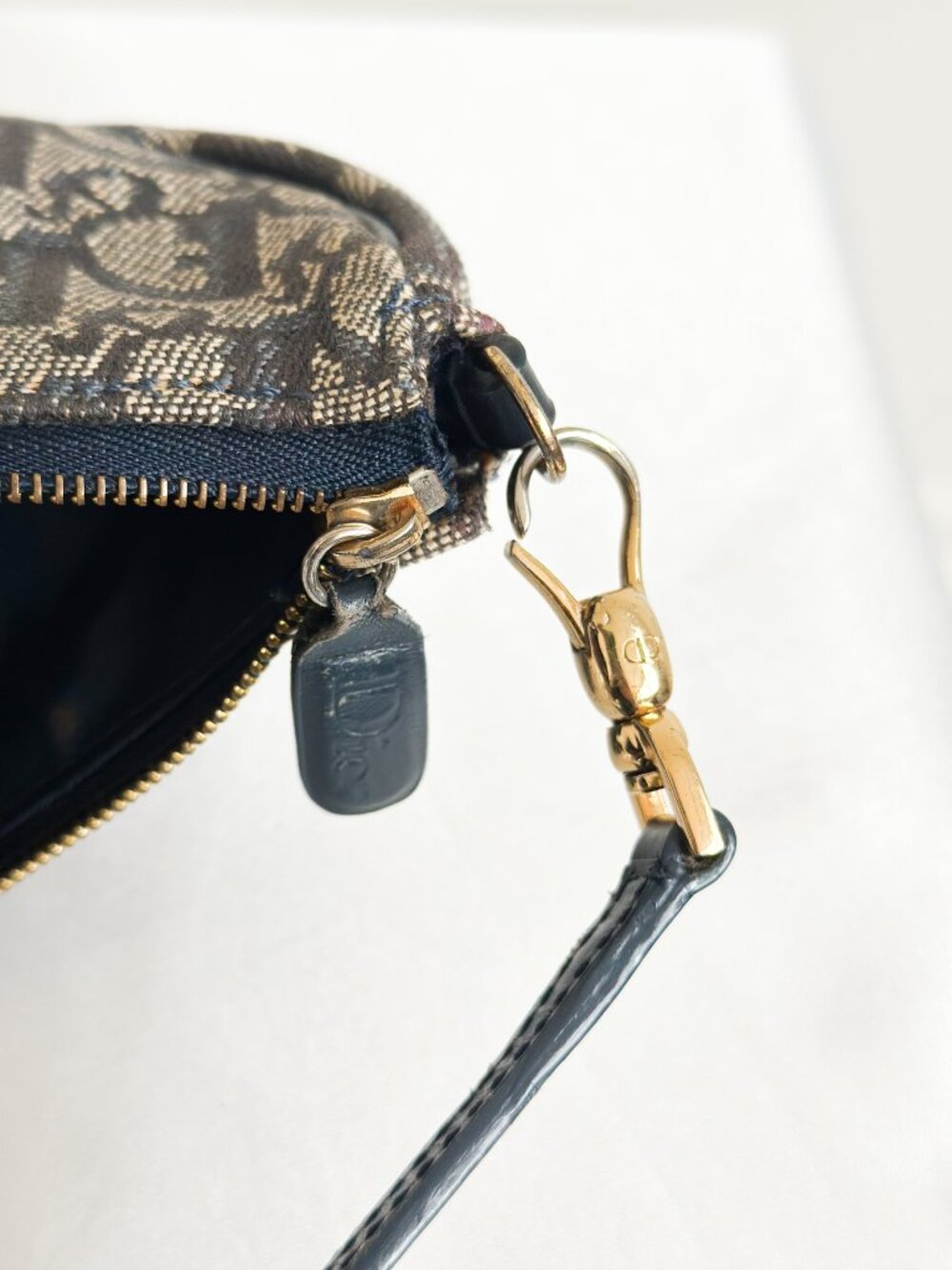 Christian Dior Vintage Saddle Bag - Picture 9 of 16